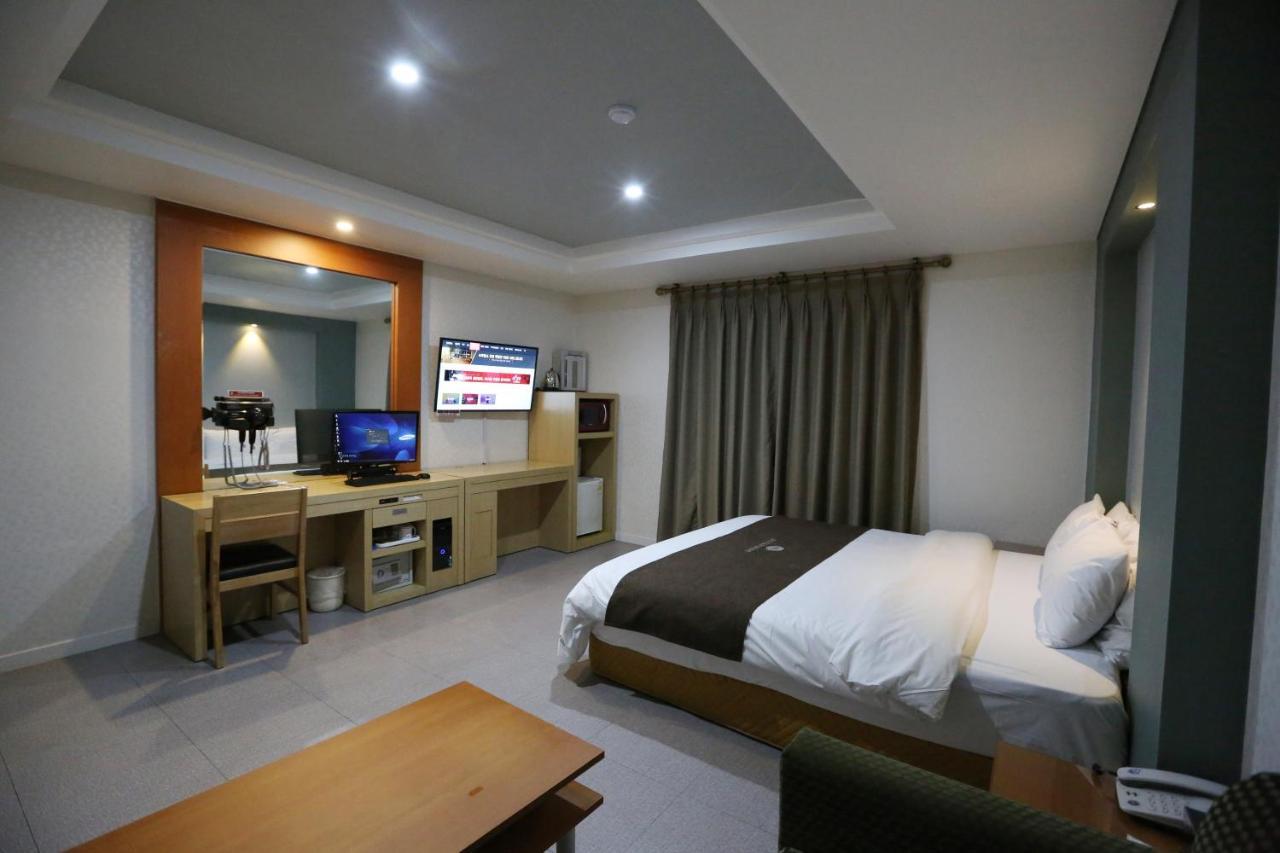 Symphony Hotel Сувон Екстериор снимка