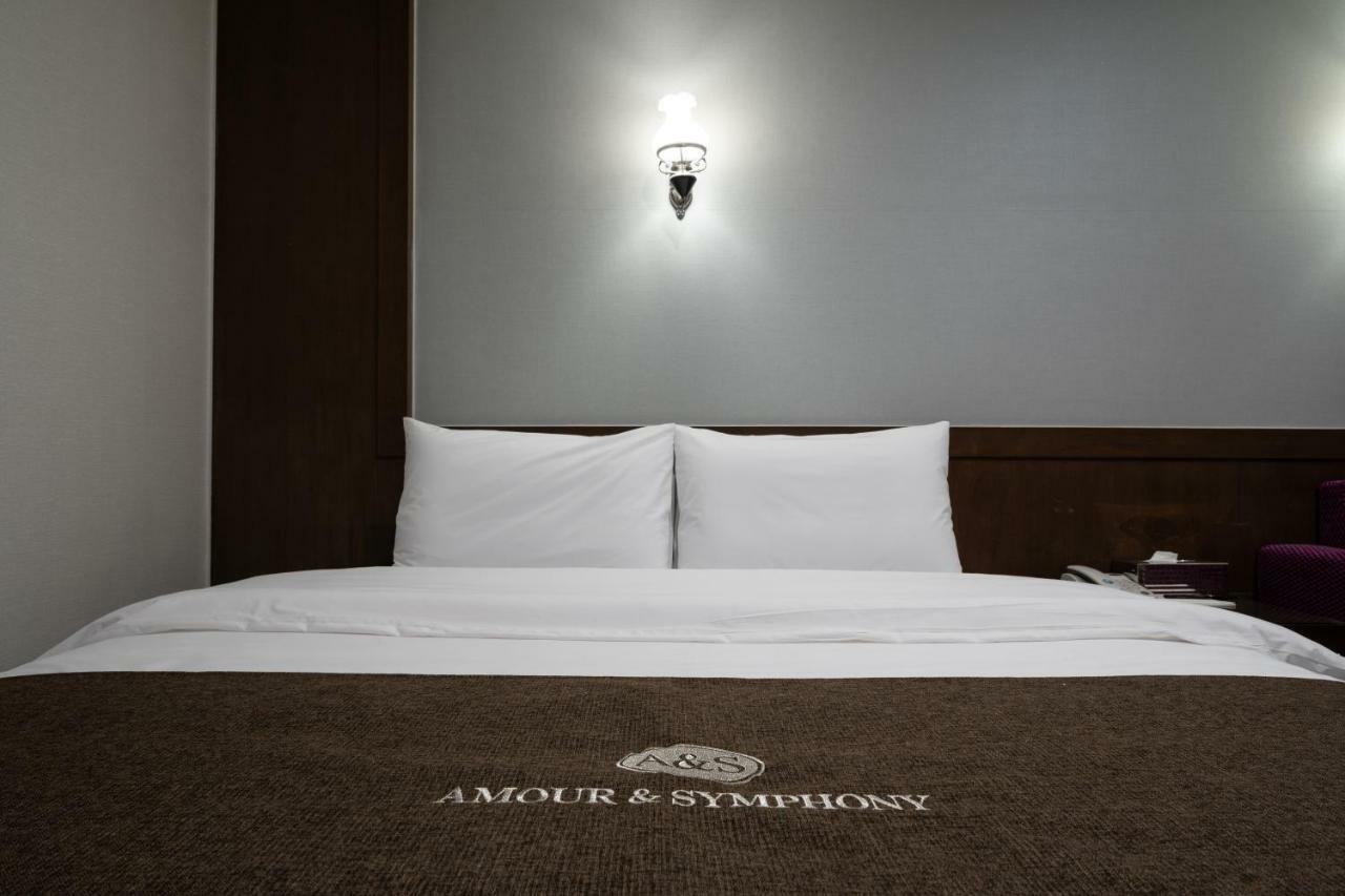 Symphony Hotel Сувон Екстериор снимка
