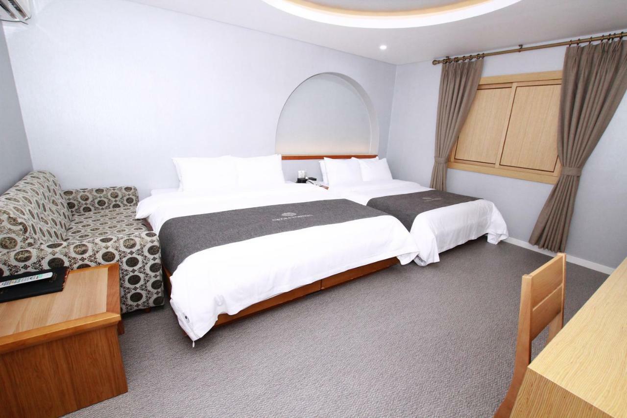 Symphony Hotel Сувон Екстериор снимка